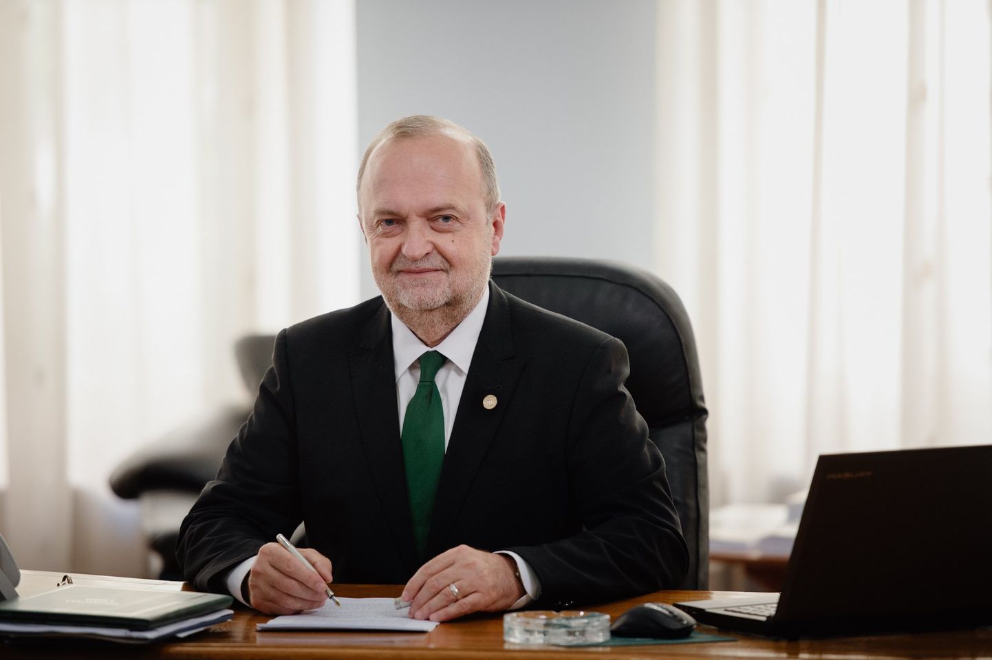 Viorel Scripcariu, rectorul Universitatii de Medicina si Farmacie "Gr. T. Popa" Iasi