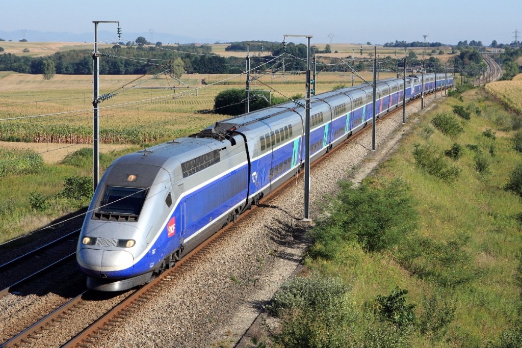  Chinezii ne-ar putea ajuta să ajungem cu un TGV de la Iaşi la Bucureşti