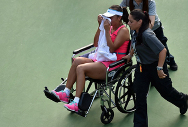  VIDEO Imagini incredibile la US Open: Shuai Peng a parasit terenul in scaunul cu rotile