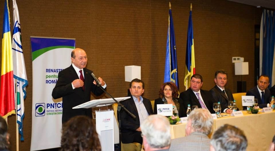  Traian Băsescu la Congresul PNȚCD: Victor Ponta este exemplificarea perfectă a farseorului