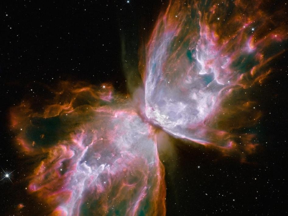  Frumuseţea explozivă a unei stele muribunde, surprinsă de telescopul Hubble