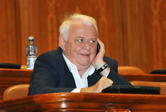  STENOGRAME în dosarul retrocedărilor: Hrebenciuc trebuie să discute cu Ilie Sârbu „să-l calce pe cap” pe şeful Romsilva