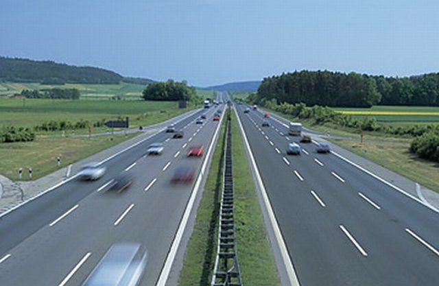  Taxă de 130 de euro pentru şoferii străini care circulă pe autostrăzile din Germania