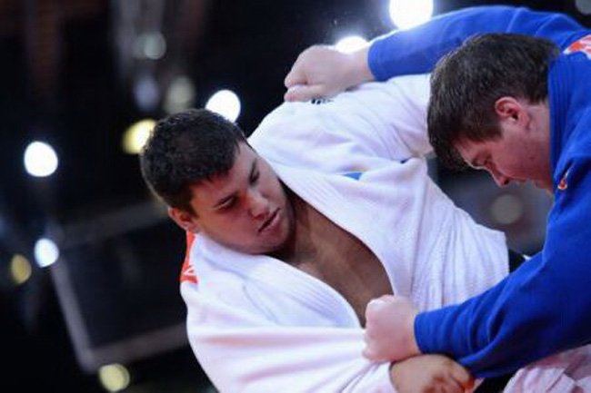  Finală românească la turneul Grand Slam de la Abu Dhabi: Daniel Natea, medalie de aur, Vlăduţ Simionescu – argint