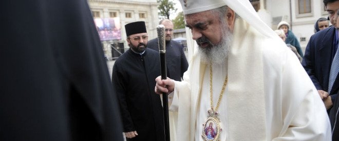  Patriarhia Romana considera decizia Curtii Constitutionale privind orele de religie drept discriminatorie si umilitoare