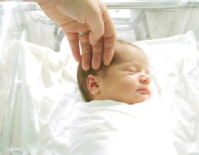  Situaţie inacceptabilă la Iaşi: 200 de nou-născuţi, discriminaţi chiar din prima zi de naştere