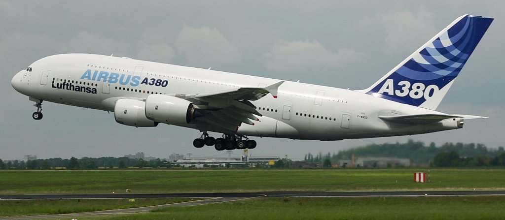  Suspiciuni de coruptie la compania Airbus. Romania si Arabia Saudita sunt vizate pentru contracte de 3 miliarde de euro