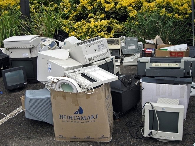  Aruncarea electronicelor la gunoi devine ilegală în New York