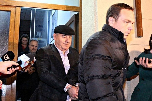  Mandatele de arestare pentru Cocoş, Gheorghe Ştefan, Sandu şi Dumitru, prelungite