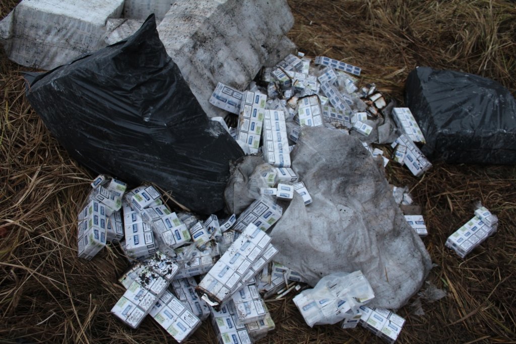  Incendiul din Vișan a scos la iveală un număr impresionant de pachete de țigări de contrabandă