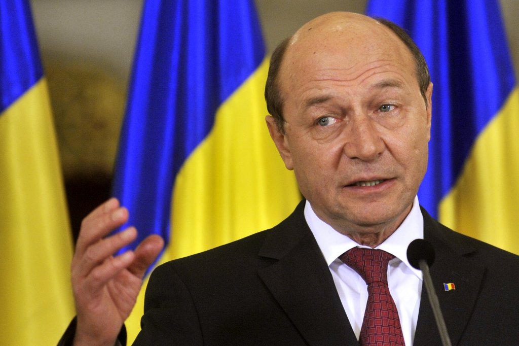  Băsescu îşi va face mâine bilanţul la final de mandat