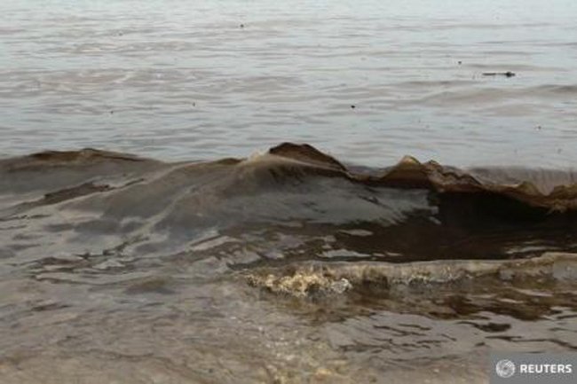  O cantitate de petrol nedeterminată s-a scurs în Marea Neagră de la un oleoduct rusesc
