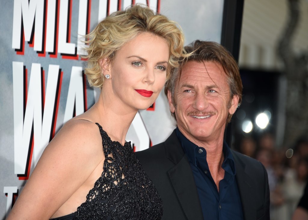  Sean Penn a depus actele necesare pentru a-l adopta pe fiul actriţei Charlize Theron