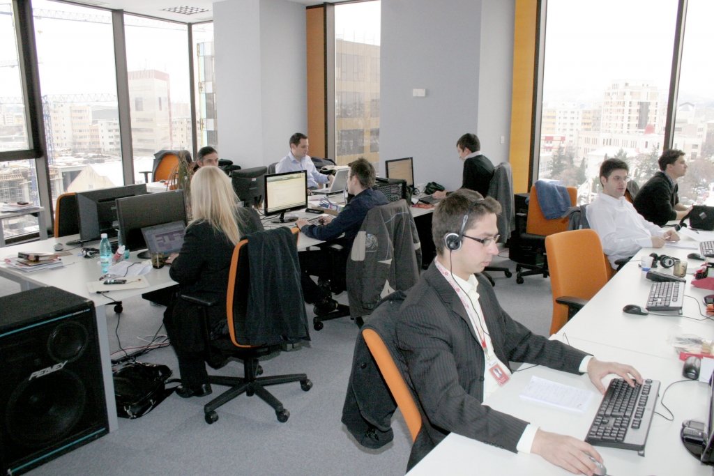  Clujul are cu o treime mai multe birouri faţă de Iaşi