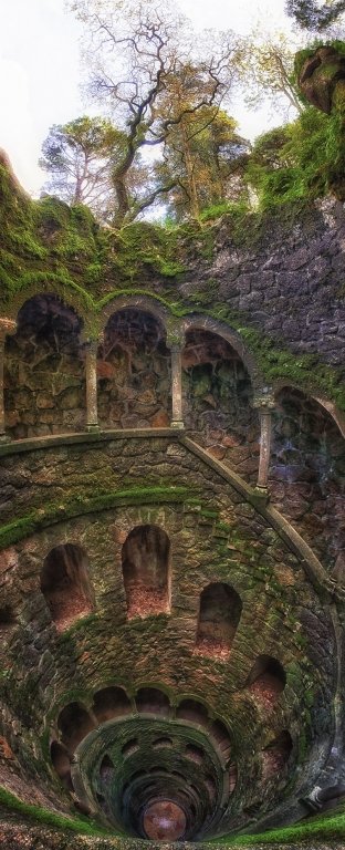  126409_86392_stiri_Palace-of-Mystery-Quinta-da-Regaleira-by-Taylor-Moore23__880