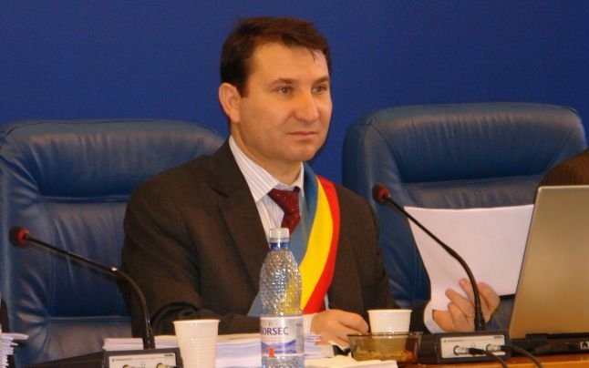  Romeo Stavarache, primarul suspendat al Bacăului, pus sub control judiciar
