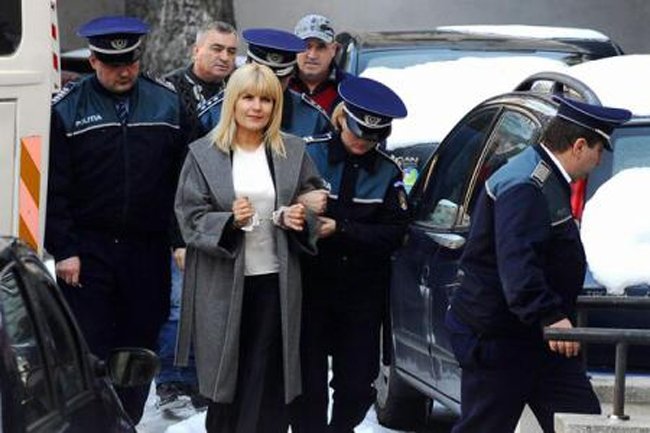  Motivarea deciziei de arestare preventiva a Elenei Udrea: Fostul ministru a incalcat controlul judiciar prin declaratiile facute in presa despre dosarul Microsoft