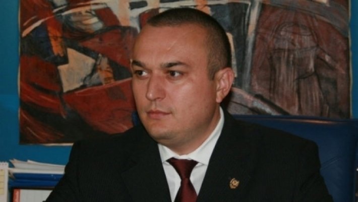  Primarul Ploieştiului a leşinat la Tribunalul Prahova, după decizia de a fi arestat
