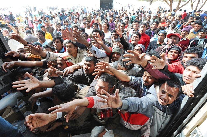  Planul Uniunii Europene impotriva traficantilor de imigranti ar putea include forte terestre in Libia