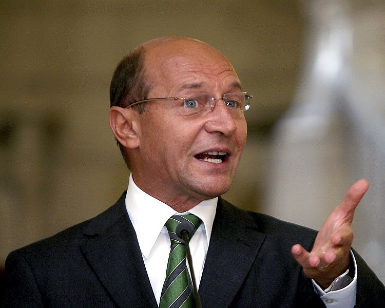  Băsescu, despre scandalul legat de Codul Silvic: Problema nu este a lui Iohannis