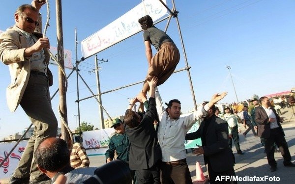  Iranian condamnat la moarte, „iertat” in timpul spanzurarii