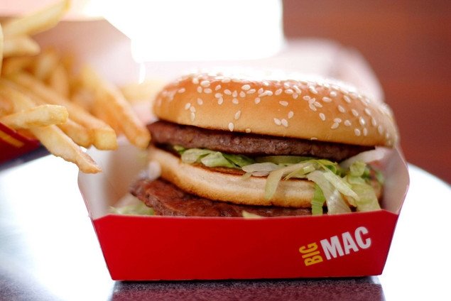  McDonald’s Romania a ieftinit produsele vândute în restaurantele proprii. Noile preţuri la meniu şi Big Mac