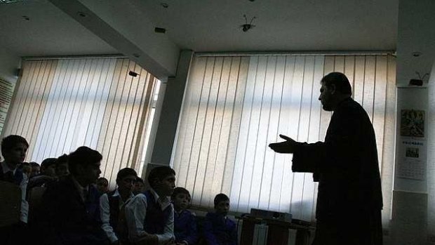  Profesorii de religie nu susţin educaţia sexuală în şcoli