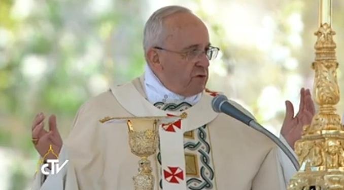  Vaticanul a semnat primul sau tratat cu Palestina, infuriind Israelul. Luna trecuta Papa Francisc canonizase doua palestinience
