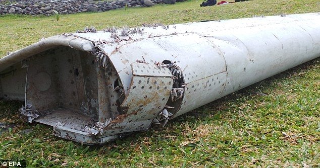 Al doilea fragment de avion, găsit pe insula Reunion. E un „flaperon”
