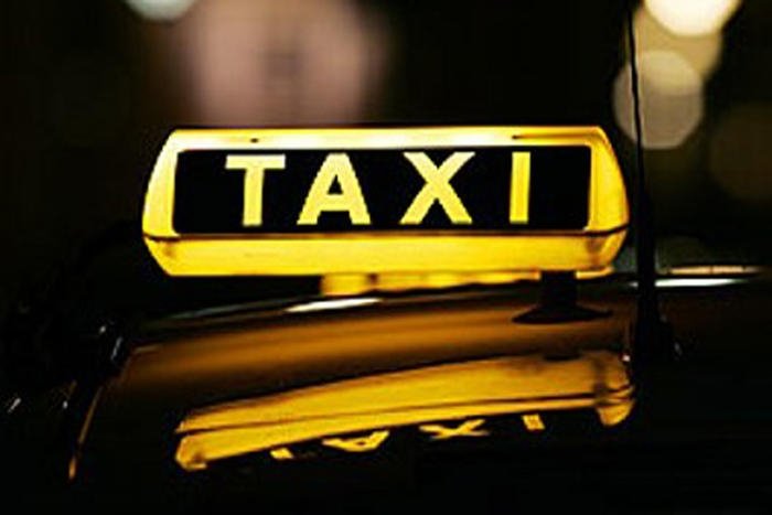  O cunoscută firmă locală de taxi intră în faliment