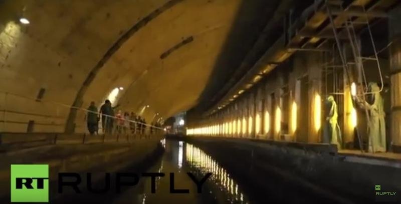  VIDEO O fosta baza de submarine din Crimeea, folosita in timpul Razboiului Rece, a fost deschisa publicului