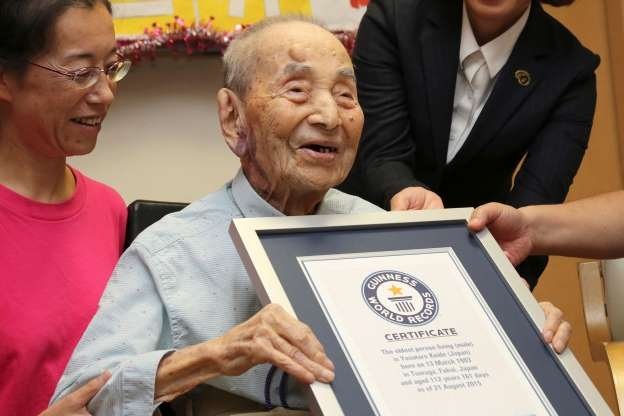  Japonezul Yasutaro Koide a devenit cel mai vârstnic om din lume. Are 112 ani