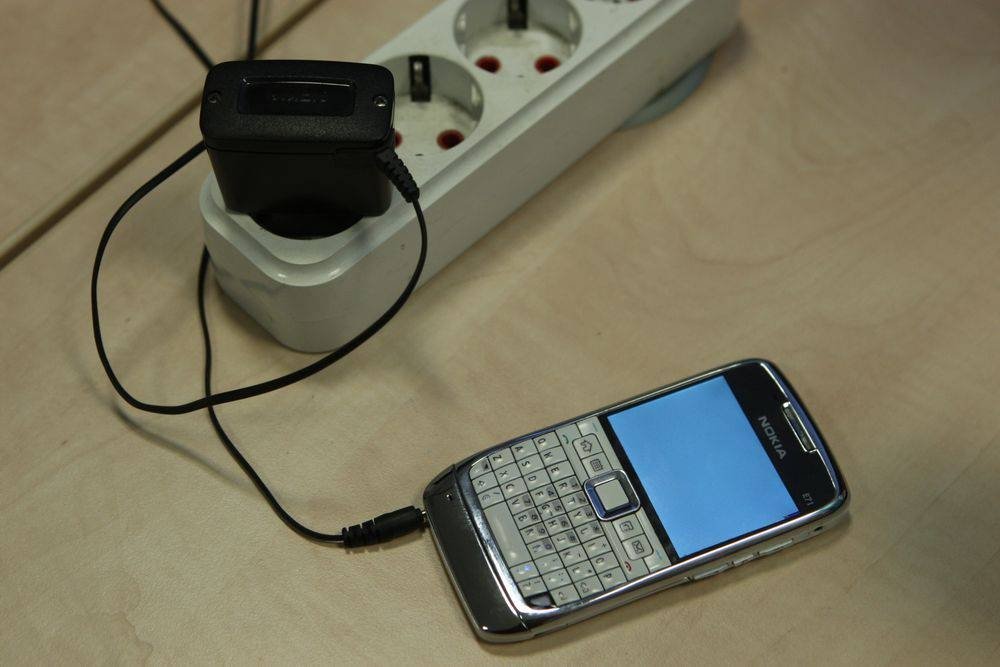  Metode simple prin care poți afla dacă telefonul tău este interceptat