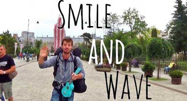  VIDEO: Cântecul închinat Iaşului de un străin care călătoreşte prin Europa