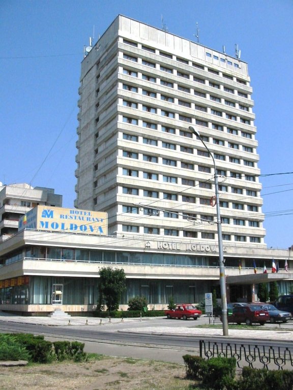  Târg de locuri de muncă la hotel Moldova