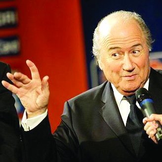  Blatter se tine de scaun