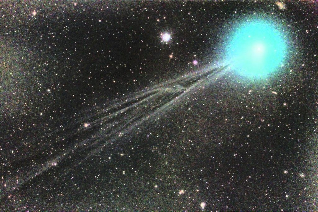  VIDEO Descoperire importanta a NASA: Cometa care lasa in urma alcool si zahar. Ar putea explica aparitia vietii pe pamant