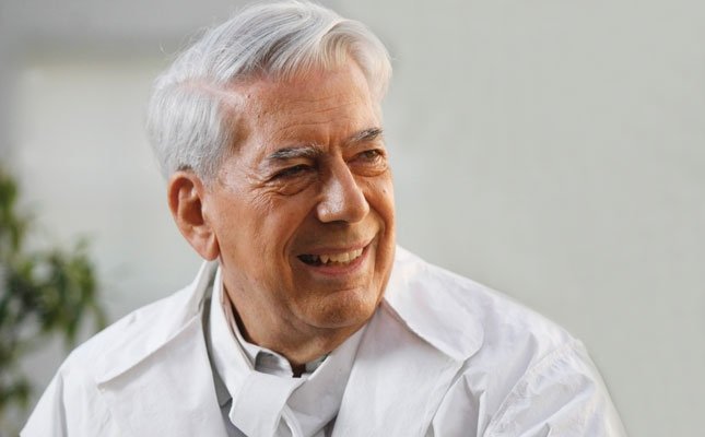  Scriitorul Mario Vargas Llosa divorţează la vârsta de 79 de ani