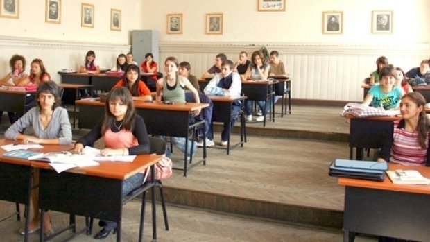  Ministerul Muncii susţine introducerea educaţiei sexuale în programa şcolară