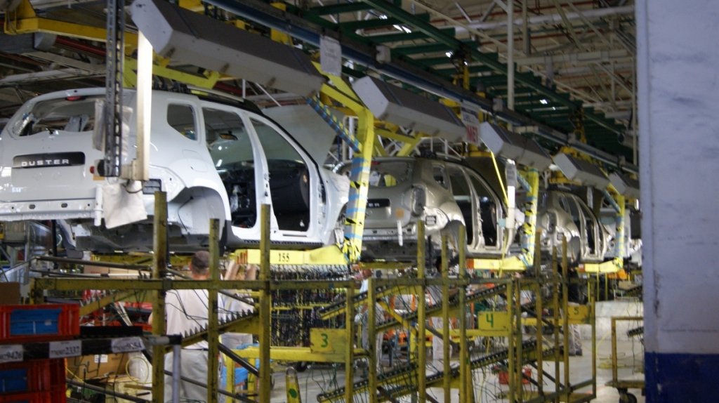  Dacia continuă modernizarea fabricii de la Mioveni