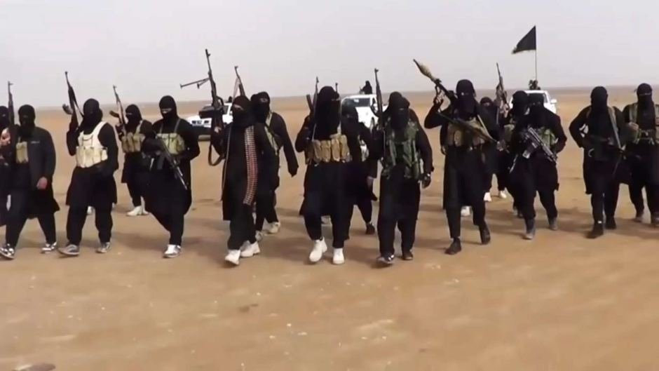 ISIS se finanteaza din vanzari de petrol pe piata neagra. A reusit sa stranga jumatate de miliard de dolari