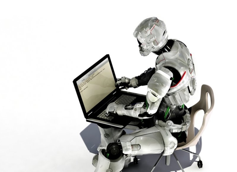  Studiu: 48,5% din traficul online a fost generat de roboţi virtuali, în 2015