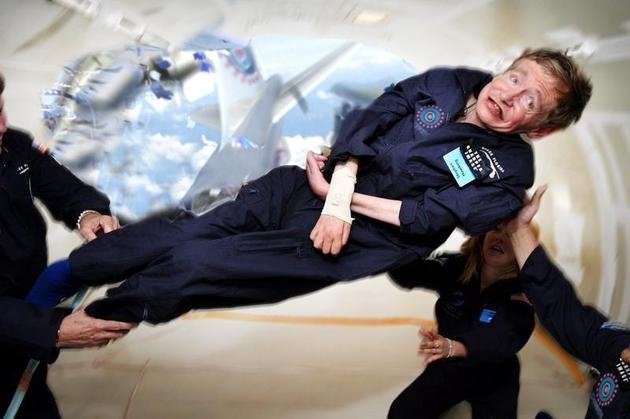  Visul lui Stephen Hawking, tot mai aproape de realizare. Va zbura în spațiu cu naveta SpaceShipTwo