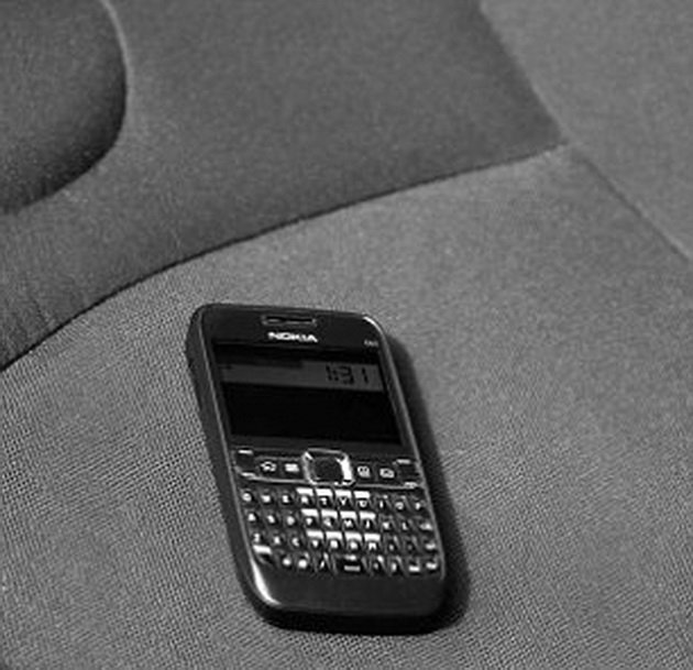  Studentă din Maroc chemată la Poliţie să îşi recupereze smartphone-ul uitat în taxi
