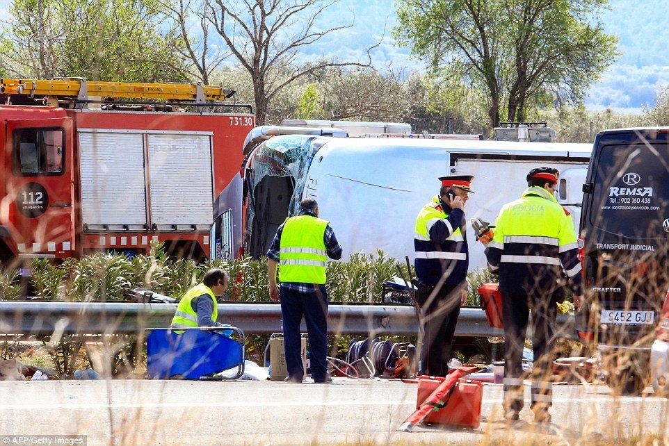  188168_122615_stiri_Accident-cumplit-autocar-Spania-foto-DailyMail-7