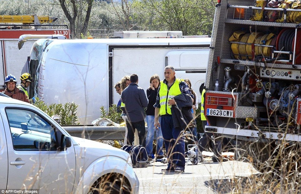  188169_122615_stiri_Accident-cumplit-autocar-Spania-foto-DailyMail-8