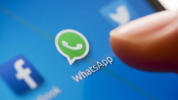  WhatsApp permite replici rapide şi personalizarea listei de contacte