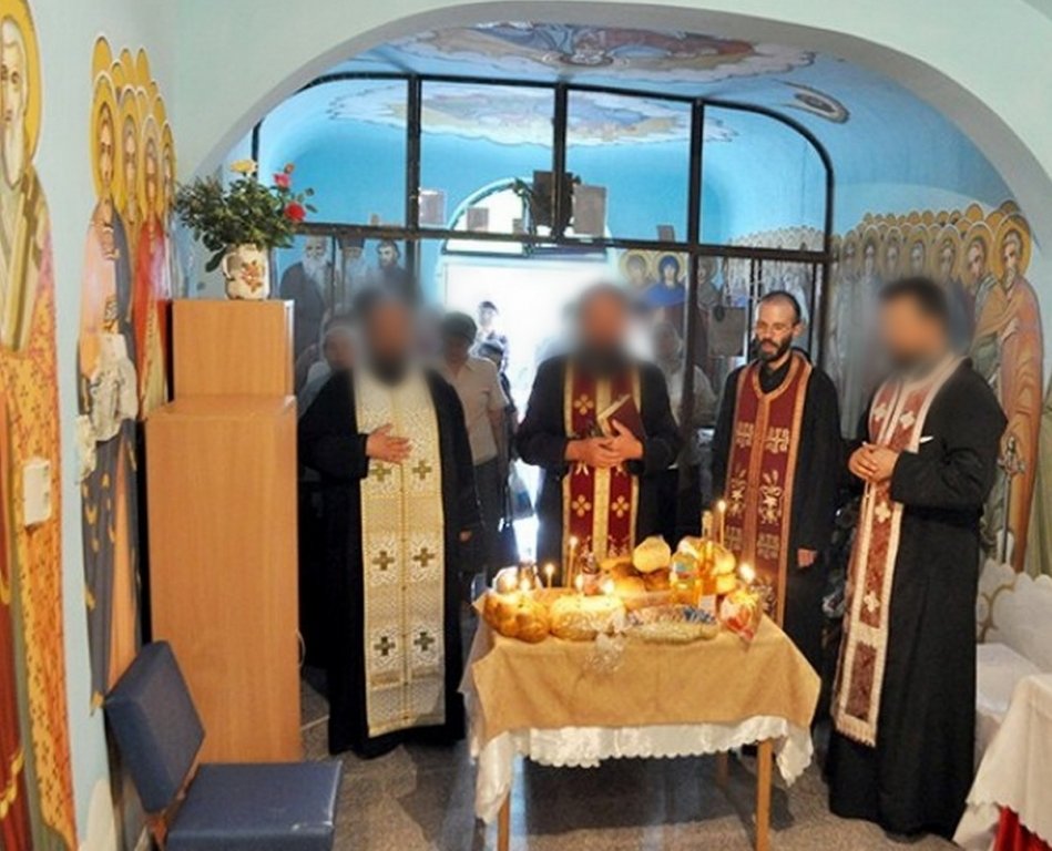  Preotul de la „Elena Doamna“, RĂSPOPIT! Le-a spus mamelor să nu-și vaccineze copiii