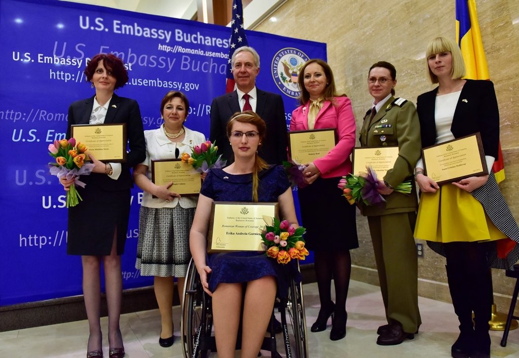  Premiul ”Femei Curajoase din întreaga lume”: Şase românce, distinse de Ambasada SUA la Bucureşti