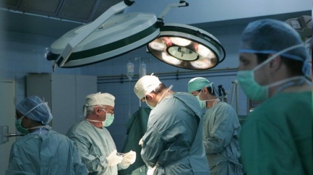  Medici acuzaţi de malpraxis după ce o femeie a murit la Spitalul Municipal Curtea de Argeş